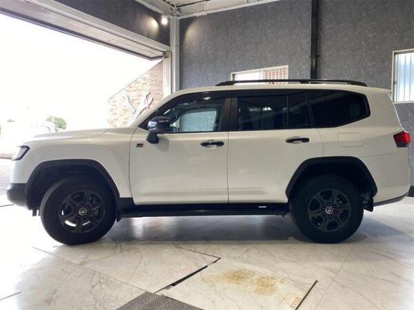 Ref:AUX-19410455 TOYOTA LAND CRUISER 2022 - Image 5