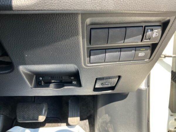 Ref:AUX-19410485 TOYOTA YARIS CROSS 2020 - Image 8
