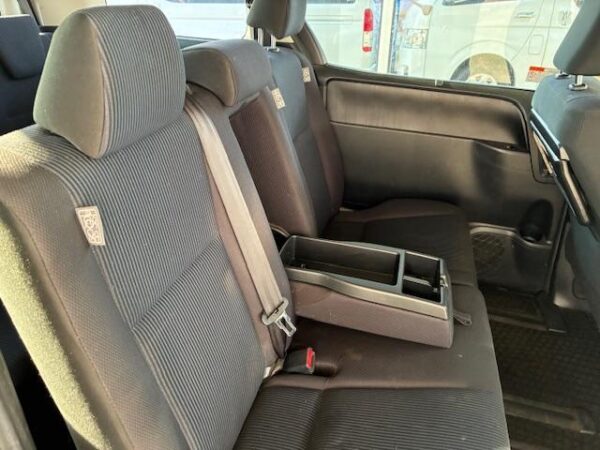 Ref:AUX-19410490 TOYOTA VOXY 2017 - Image 12