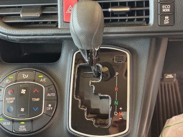 Ref:AUX-19410490 TOYOTA VOXY 2017 - Image 7