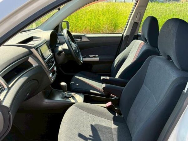 Ref:AUX-19414771 SUBARU EXIGA 2010 - Image 6