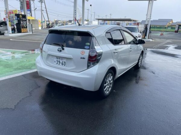 Ref:AUX-19415242 TOYOTA AQUA 2014 - Image 12