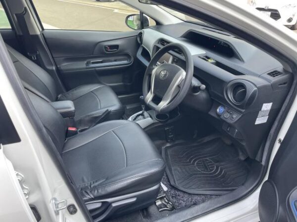 Ref:AUX-19415242 TOYOTA AQUA 2014 - Image 6