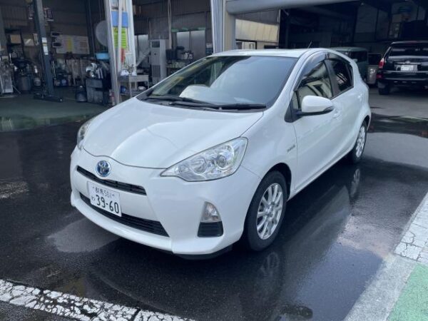Ref:AUX-19415242 TOYOTA AQUA 2014