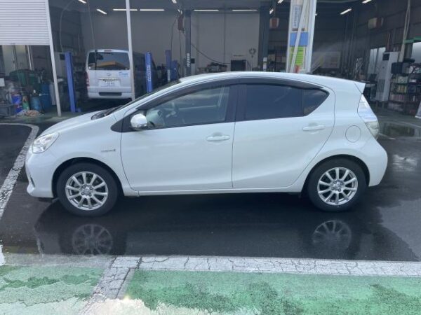 Ref:AUX-19415242 TOYOTA AQUA 2014 - Image 10