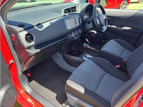 Ref:AUX-19415734 TOYOTA VITZ 2014 - Image 13