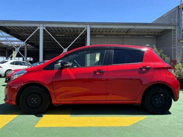 Ref:AUX-19415734 TOYOTA VITZ 2014 - Image 19