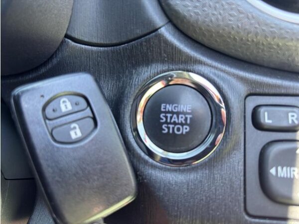 Ref:AUX-19415734 TOYOTA VITZ 2014 - Image 8
