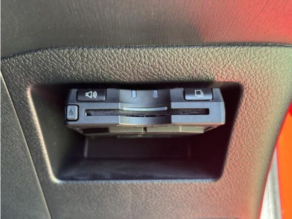 Ref:AUX-19415734 TOYOTA VITZ 2014 - Image 10