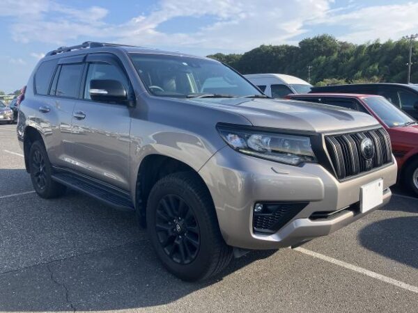 Ref:AUX-19418743 TOYOTA LAND CRUISER PRADO 2023
