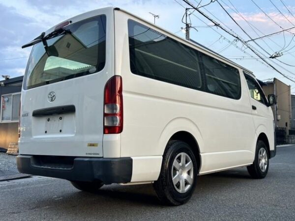 Ref:AUX-19418855 TOYOTA HIACE VAN 2017 - Image 4