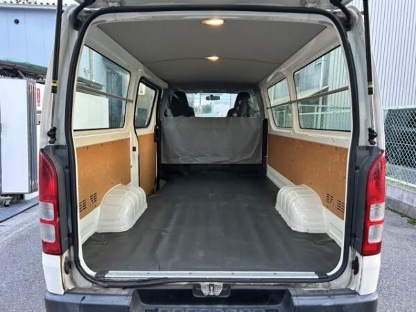 Ref:AUX-19418855 TOYOTA HIACE VAN 2017 - Image 6