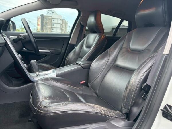 Ref:AUX-19418903 VOLVO V60 2012 - Image 6