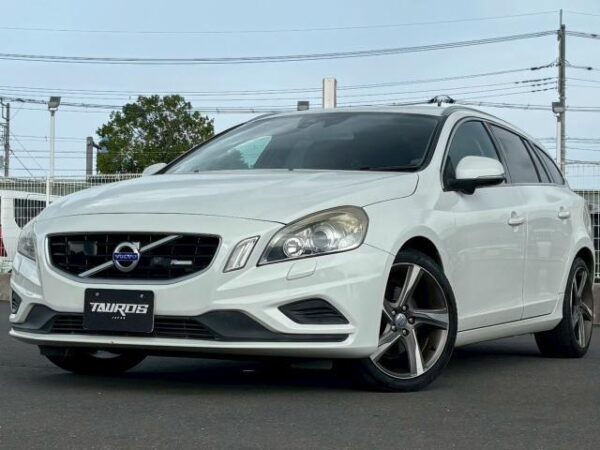Ref:AUX-19418903 VOLVO V60 2012