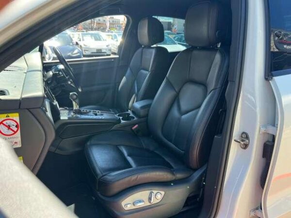 Ref:AUX-19420341 PORSCHE MACAN 2015 - Image 20