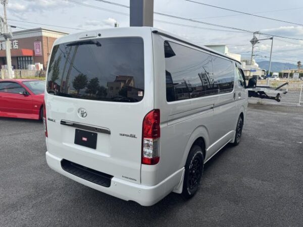Ref:AUX-19430521 TOYOTA HIACE VAN 2024 - Image 4