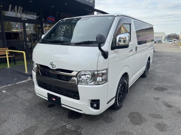 Ref:AUX-19430521 TOYOTA HIACE VAN 2024
