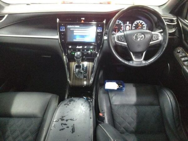 Ref:AUX-19430528 TOYOTA HARRIER 2016 - Image 3
