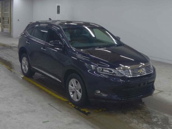 Ref:AUX-19430528 TOYOTA HARRIER 2016