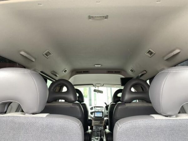Ref:AUX-19430536 MITSUBISHI DELICA SPACE GEAR 2006 - Image 17