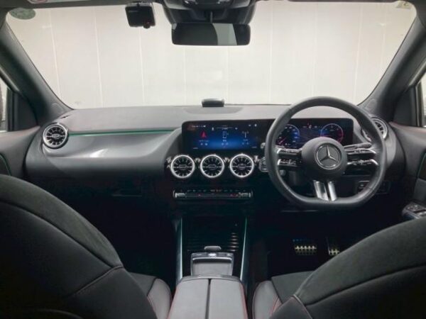 Ref:AUX-19433862 MERCEDES BENZ GLA-CLASS 2024 - Image 2