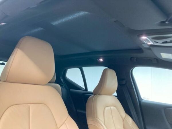 Ref:AUX-19434162 VOLVO XC40 2021 - Image 14