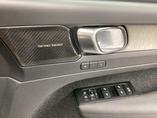 Ref:AUX-19434162 VOLVO XC40 2021 - Image 15