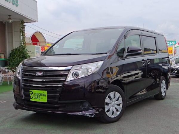 Ref:AUX-19434333 TOYOTA NOAH 2016