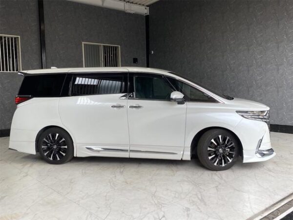 Ref:AUX-19441148 TOYOTA ALPHARD HYBRID 2024 - Image 3