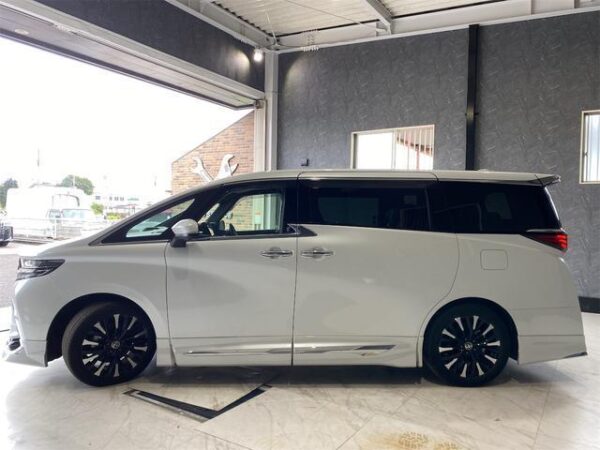Ref:AUX-19441148 TOYOTA ALPHARD HYBRID 2024 - Image 4