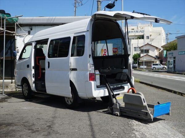Ref:AUX-19441279 NISSAN Caravan Bus 2010
