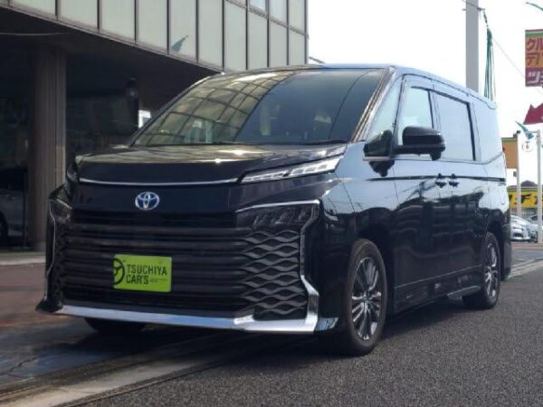 Ref:AUX-19445991 TOYOTA VOXY 2022
