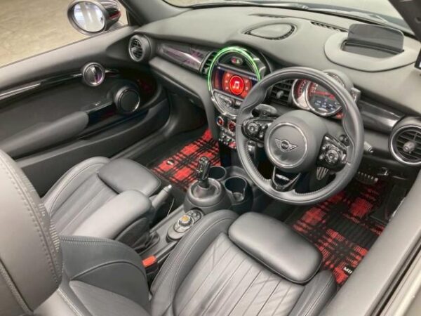 Ref:AUX-19446030 MINI MINI 2020 - Image 2