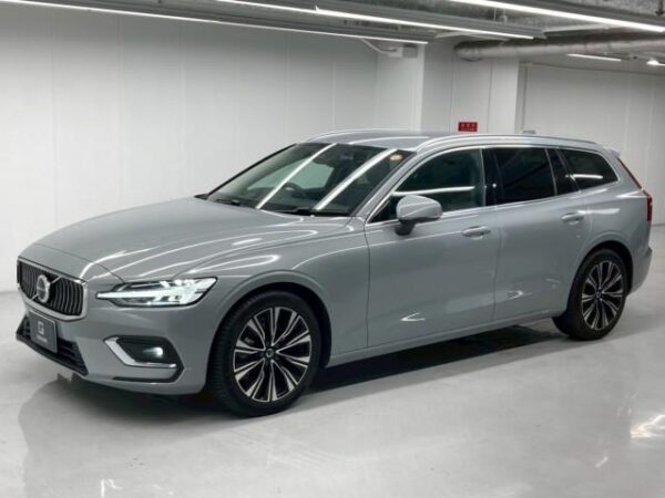 Ref:AUX-19449356 VOLVO V60 2024