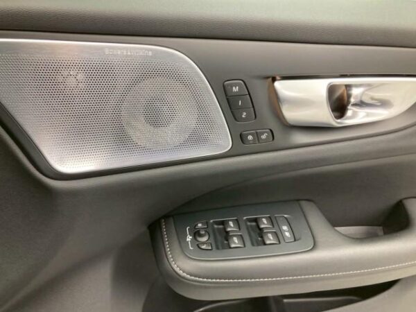 Ref:AUX-19449356 VOLVO V60 2024 - Image 10