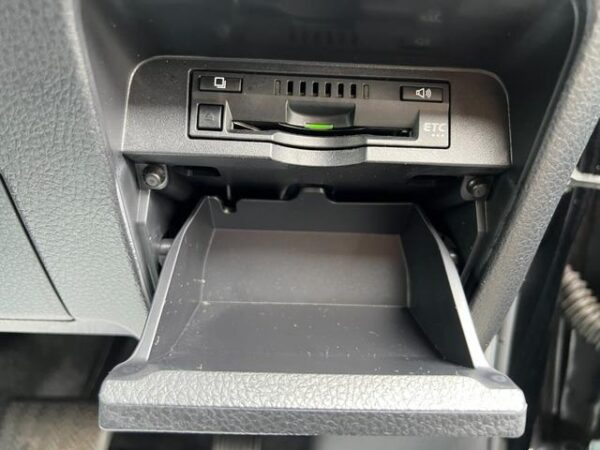 Ref:AUX-19456756 TOYOTA VOXY 2019 - Image 5