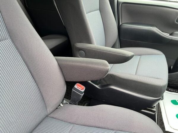 Ref:AUX-19456756 TOYOTA VOXY 2019 - Image 9