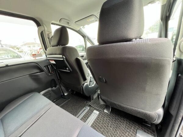 Ref:AUX-19456756 TOYOTA VOXY 2019 - Image 10