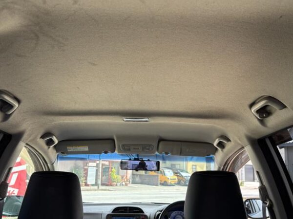 Ref:AUX-19461209 HONDA FIT SHUTTLE HYBRID 2011 - Image 12