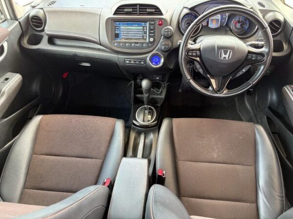 Ref:AUX-19461209 HONDA FIT SHUTTLE HYBRID 2011 - Image 17