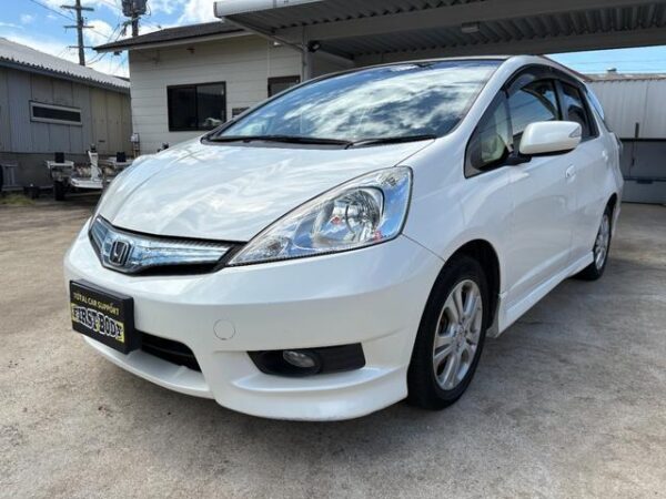 Ref:AUX-19461209 HONDA FIT SHUTTLE HYBRID 2011