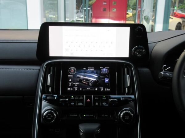 Ref:AUX-19461427 LEXUS LX 2024 - Image 18