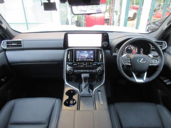 Ref:AUX-19461427 LEXUS LX 2024 - Image 10