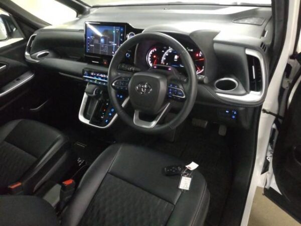 Ref:AUX-19463360 TOYOTA NOAH 2023 - Image 3