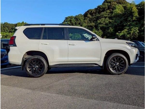 Ref:AUX-19465094 TOYOTA LAND CRUISER PRADO 2023 - Image 13