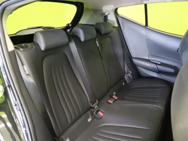 Ref:AUX-19472072 TOYOTA AQUA 2022 - Image 13