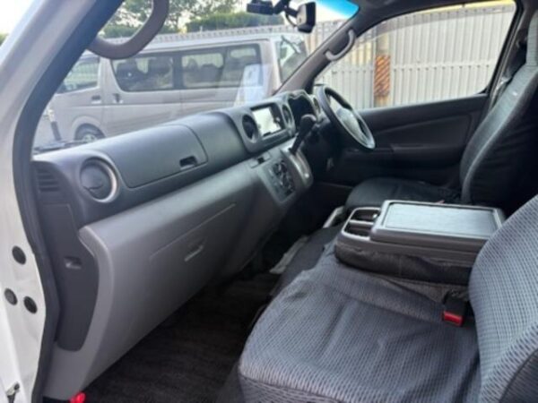Ref:AUX-19472185 NISSAN NV350 CARAVAN VAN 2020 - Image 13