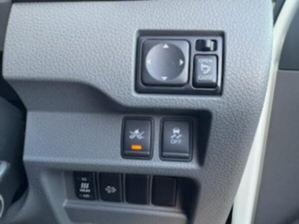 Ref:AUX-19472185 NISSAN NV350 CARAVAN VAN 2020 - Image 16