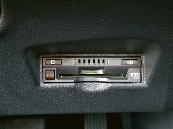 Ref:AUX-19475870 TOYOTA PRIUS 2020 - Image 12