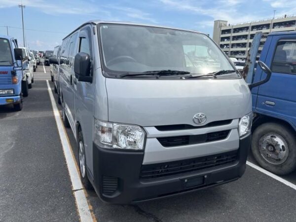Ref:AUX-19480435 TOYOTA HIACE VAN 2020 - Image 2